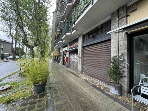 negozio in vendita a Cusano Milanino