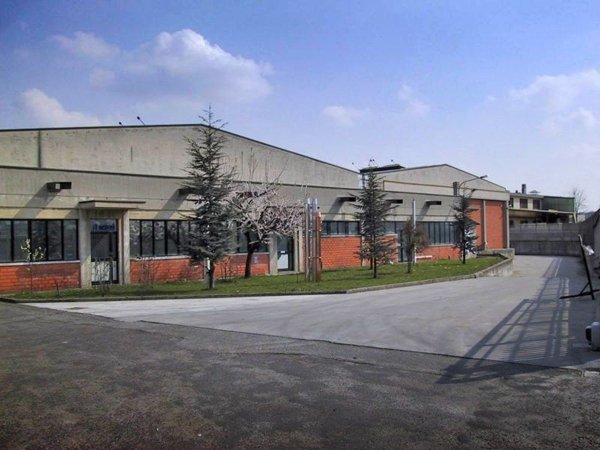 capannone in vendita a Cusano Milanino