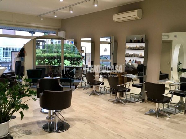 negozio in vendita a Cusano Milanino