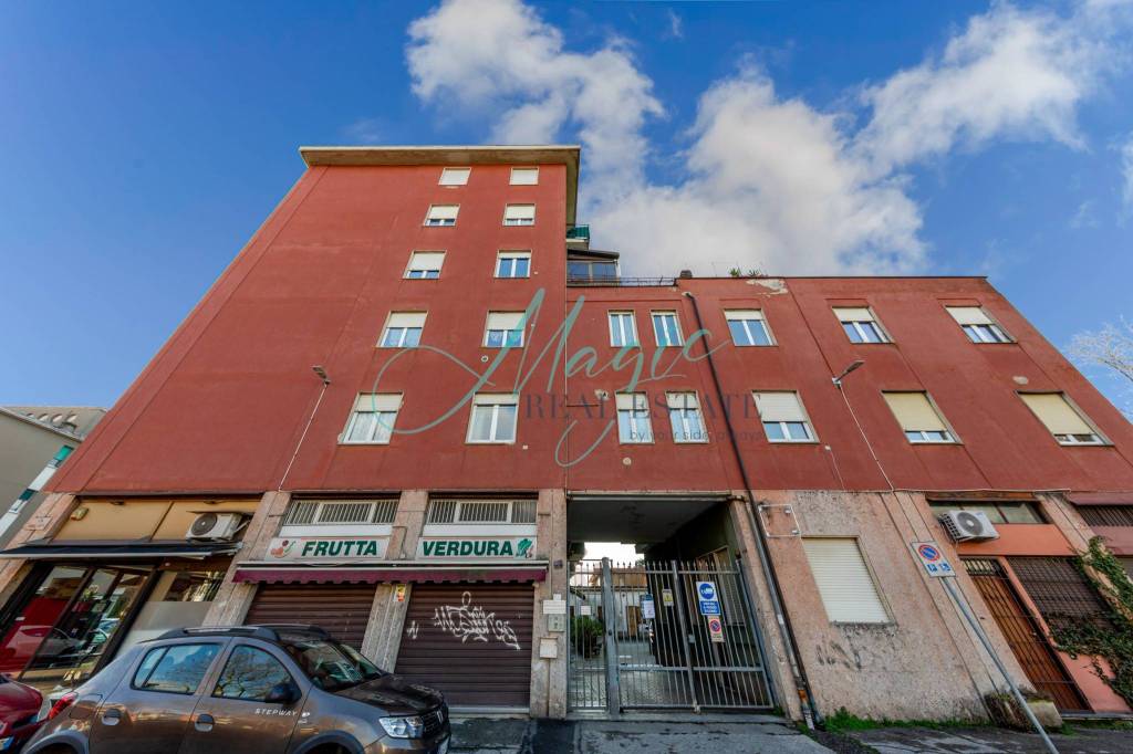 negozio in vendita a Cusano Milanino