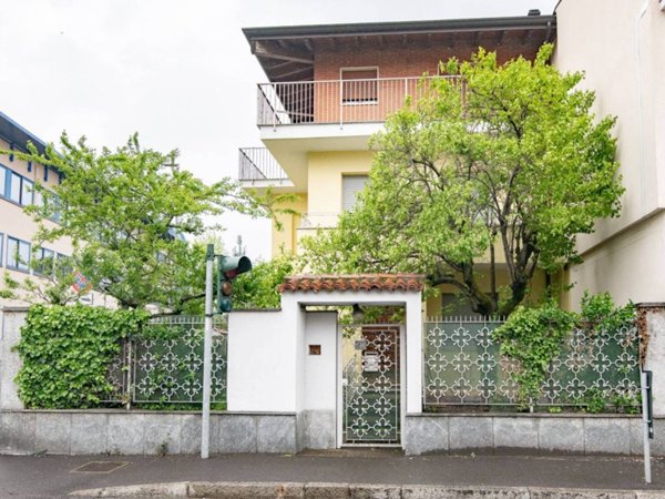 casa indipendente in vendita a Cusano Milanino