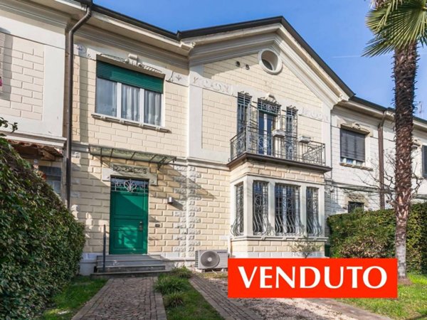 casa indipendente in vendita a Cusano Milanino