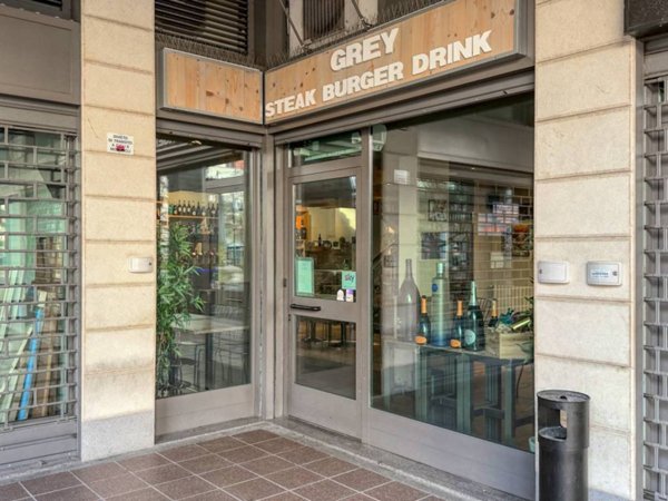 negozio in vendita a Cusano Milanino