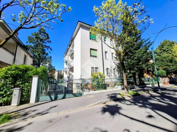 appartamento in vendita a Cusano Milanino