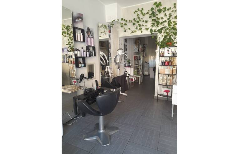 negozio in vendita a Cusano Milanino