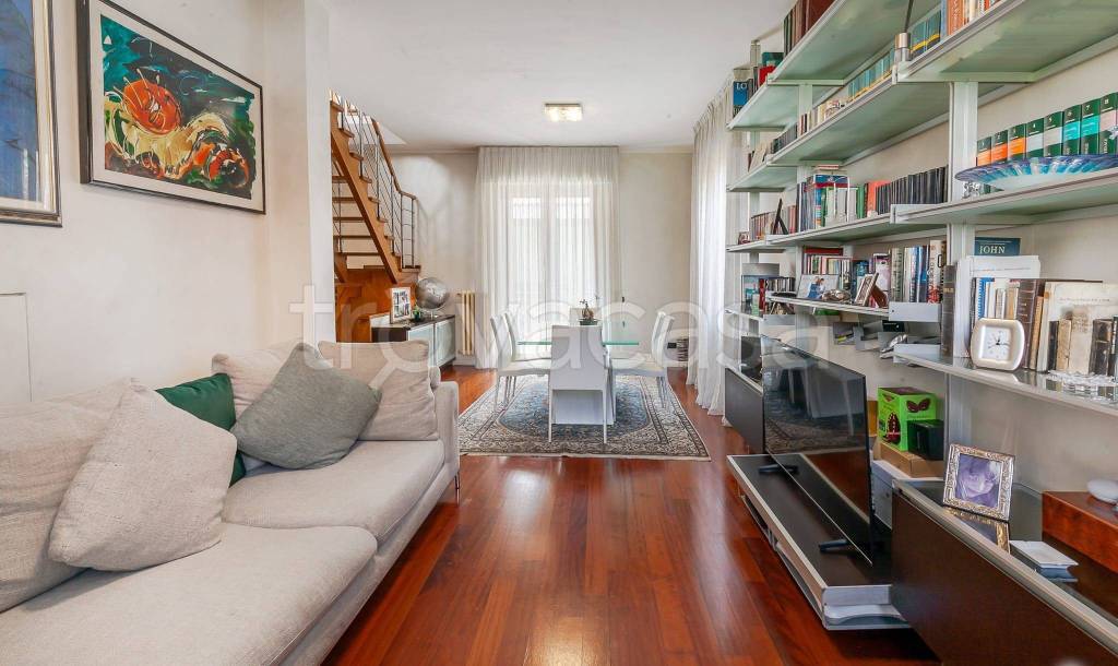 casa indipendente in vendita a Cusano Milanino