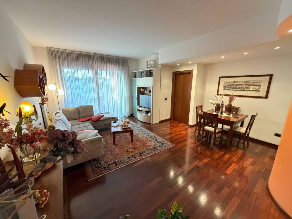 appartamento in vendita a Cusano Milanino