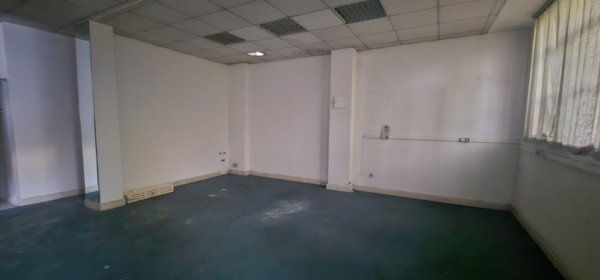 negozio in vendita a Cusano Milanino