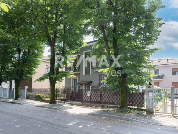 appartamento in vendita a Cusano Milanino