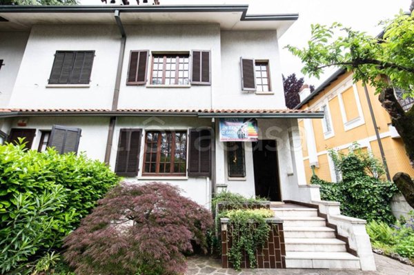 casa indipendente in vendita a Cusano Milanino