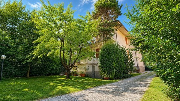 casa indipendente in vendita a Cusano Milanino
