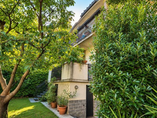 casa indipendente in vendita a Cusano Milanino