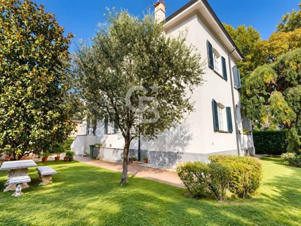 casa indipendente in vendita a Cusano Milanino