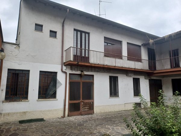 appartamento in vendita a Dairago