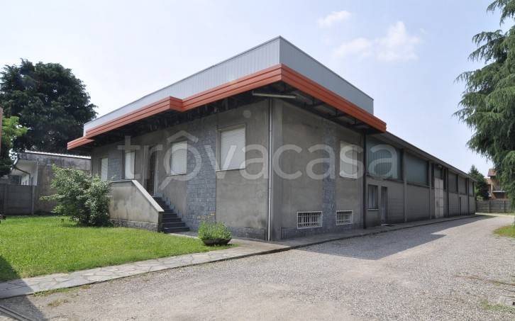 locale commerciale in vendita a Dairago