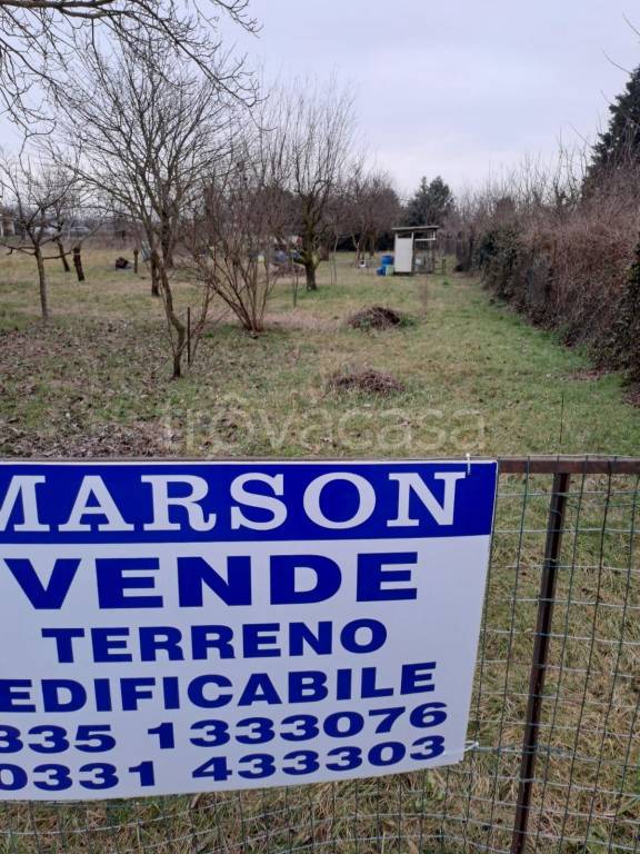 terreno edificabile in vendita a Dairago