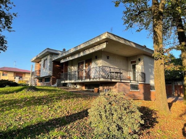 casa indipendente in vendita a Dairago