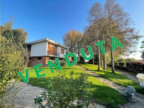 casa indipendente in vendita a Dairago