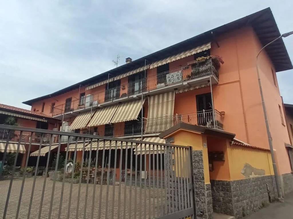appartamento in vendita a Dairago