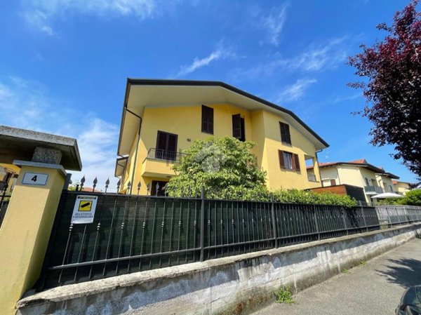 appartamento in vendita a Dairago
