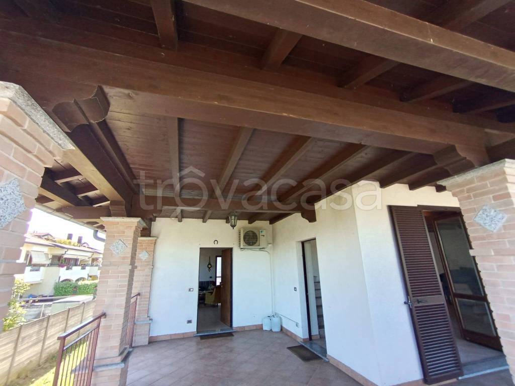 casa indipendente in vendita a Dairago