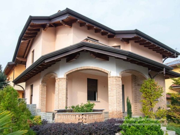 casa indipendente in vendita a Dairago