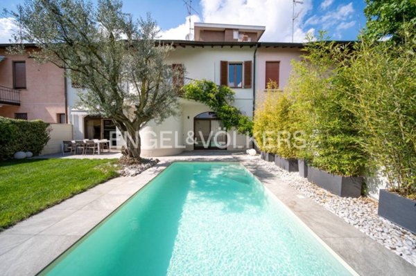 casa indipendente in vendita a Dairago