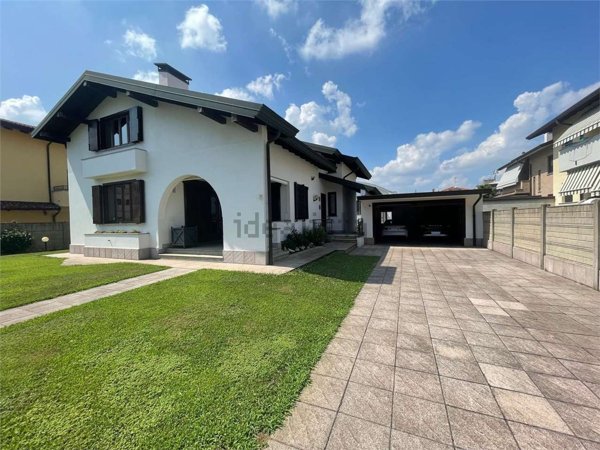 casa indipendente in vendita a Dairago
