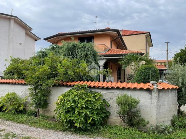 appartamento in vendita a Dairago