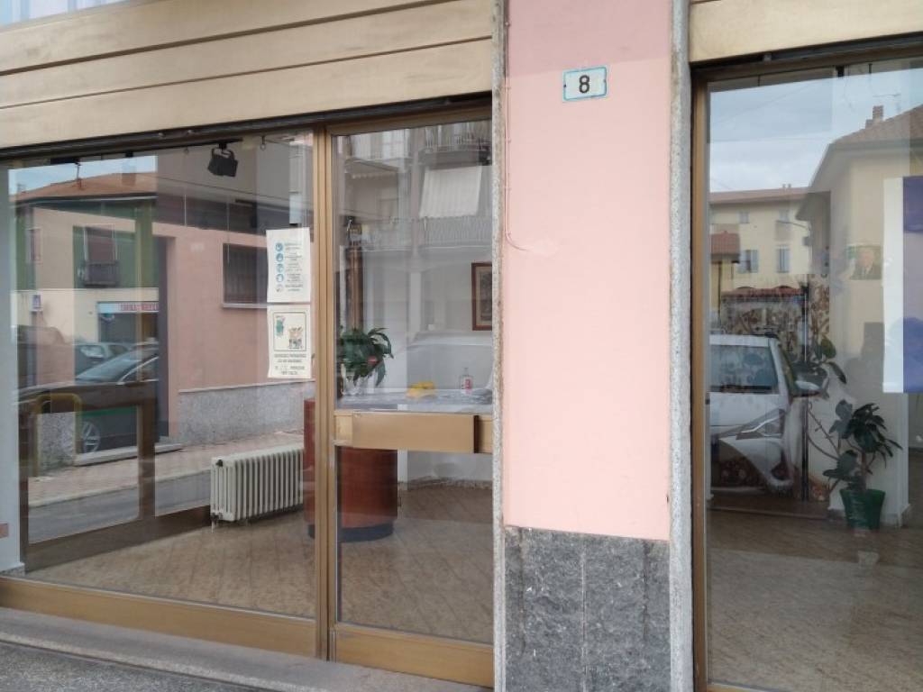 negozio in vendita a Dairago