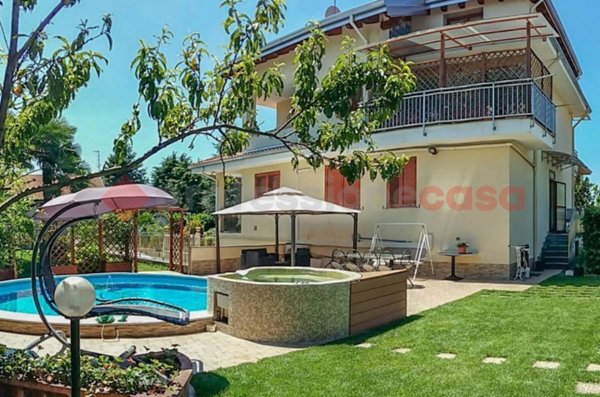 casa indipendente in vendita a Dairago