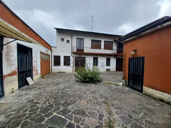 appartamento in vendita a Dairago