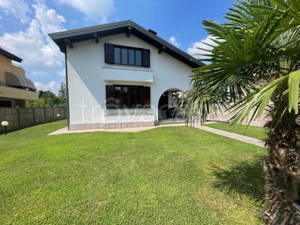 casa indipendente in vendita a Dairago