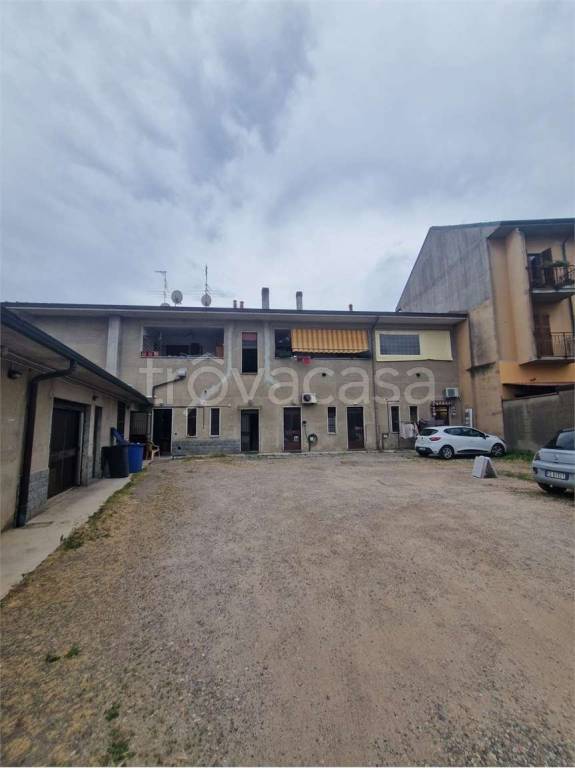 casa indipendente in vendita a Dairago