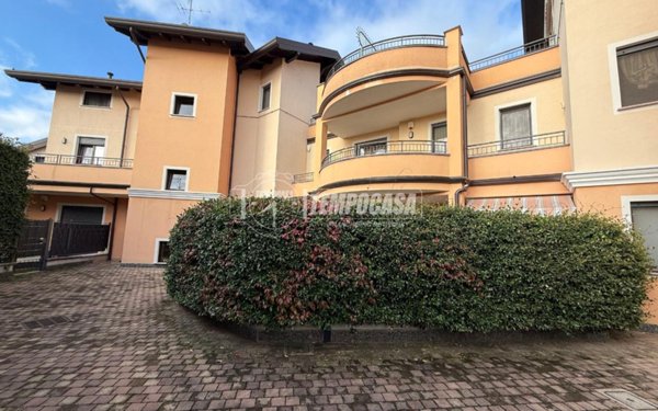 appartamento in vendita a Dairago