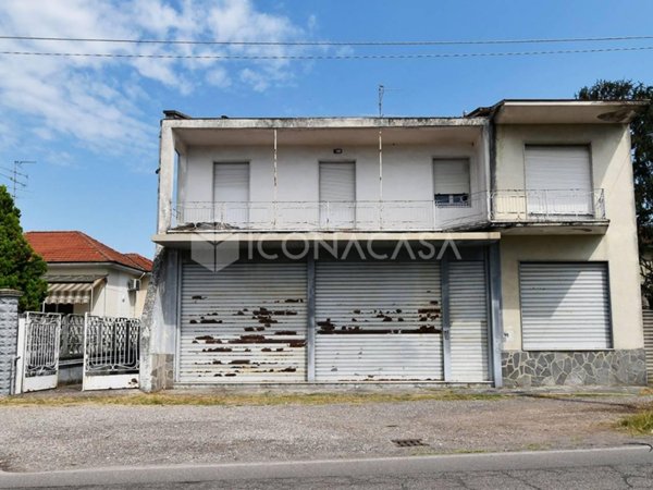 casa indipendente in vendita a Dairago