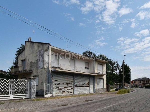 casa indipendente in vendita a Dairago