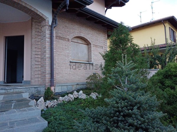 casa indipendente in vendita a Dairago