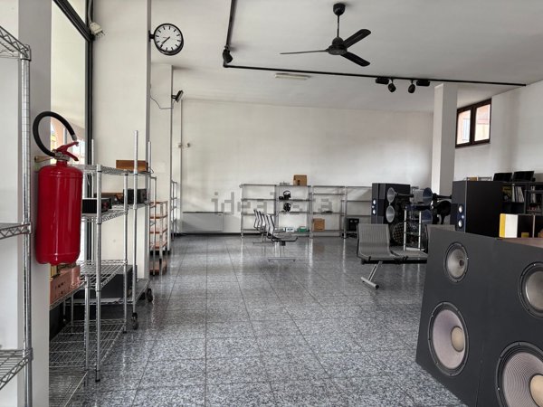 ufficio in vendita a Dairago