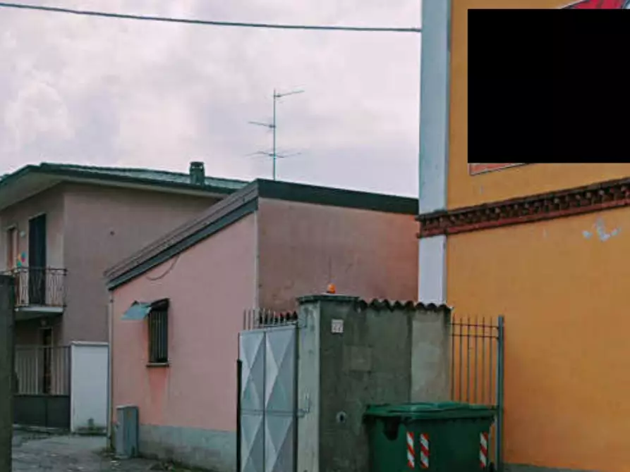 locale di sgombero in vendita a Dairago