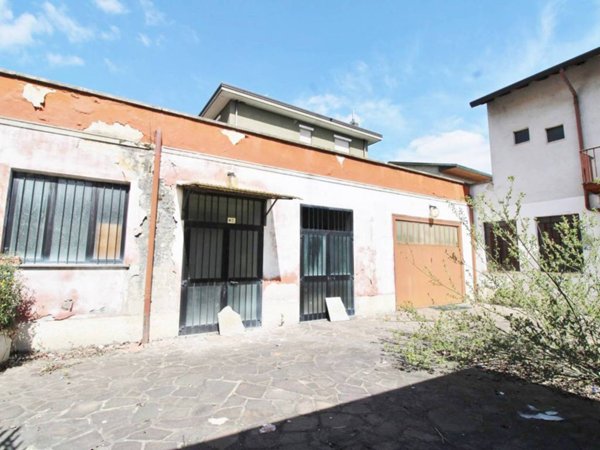casa indipendente in vendita a Dairago