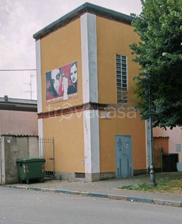 negozio in vendita a Dairago