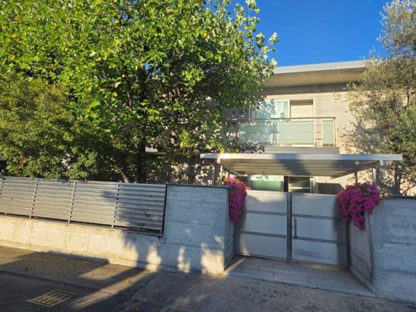 casa indipendente in vendita a Dairago