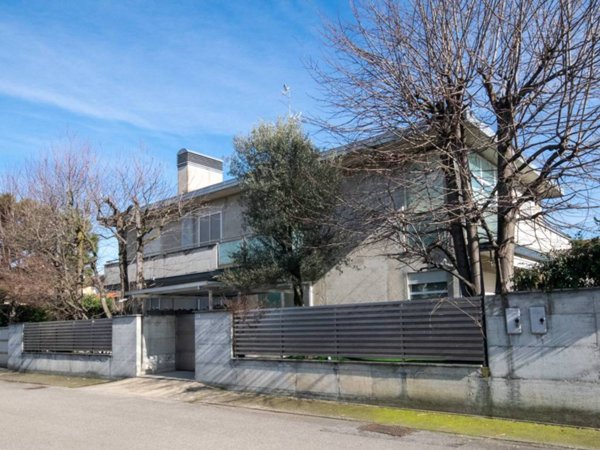 casa indipendente in vendita a Dairago