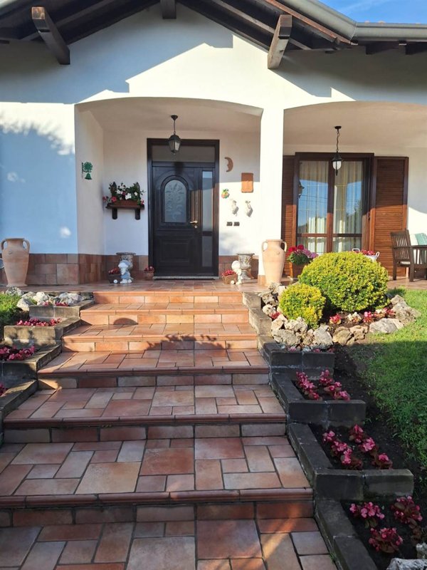 casa indipendente in vendita a Dairago