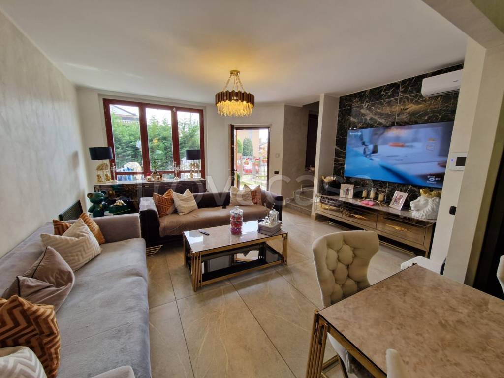 casa indipendente in vendita a Dairago