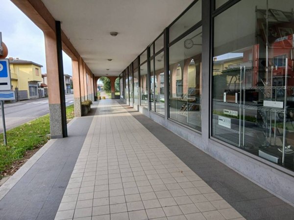 negozio in vendita a Dairago