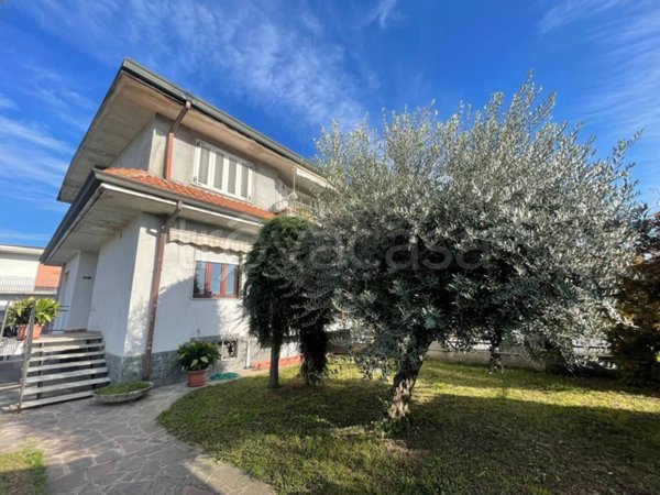 appartamento in vendita a Dairago