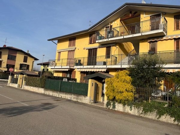 appartamento in vendita a Dairago