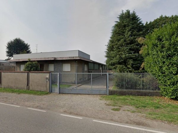 locale commerciale in vendita a Dairago